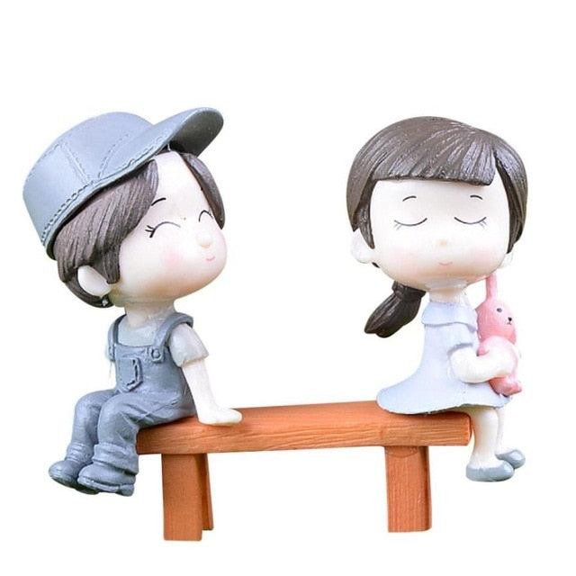 Sweety Lovers Couple On Chair Figurines